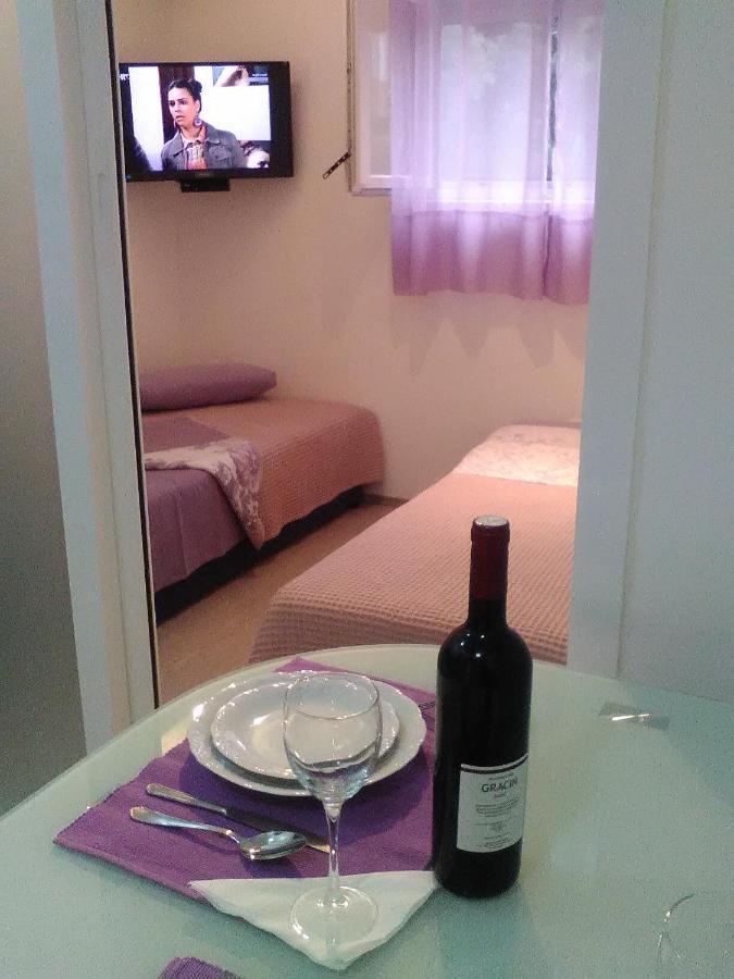 Studio Apartman Ana Split Kültér fotó